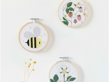 X-Stitch Embroidery Kit - Bee Supply