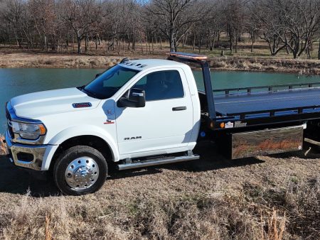 2024 Ram 5500 White 4WD Cummins Vulcan 10 Series on Sale